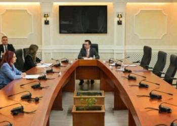 Basha i hy rolit: Do takime me partitë, nuk e di ende ku, në zyrë të tij ose në kryesi