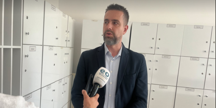 Shahini pas protestës së nxënësve: Shkolla nuk ekziston pa fëmijë, nesër takim për zgjidhje përfundimtare