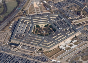 Oficerët ushtarakë amerikanë nga e gjithë bota urdhërohen me urgjencë të shkojnë në Pentagon