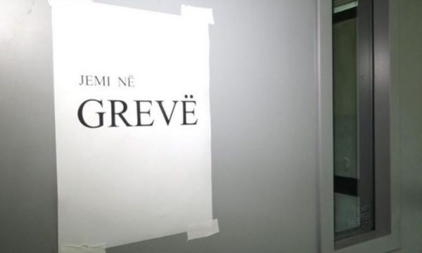 Sindikata e Sektorit Privat paralajmëron për grevë nëse nuk rriten pagat