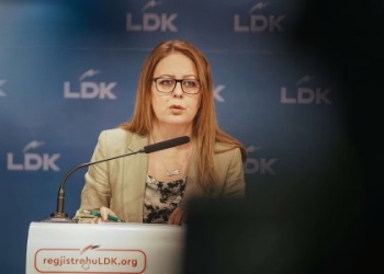 Bajrami: Kurti dhe VV po zbatojnë në përpikëri agjendën e Serbisë dhe Rusisë që Kosova të shkëpusë raportet me SHBA-në