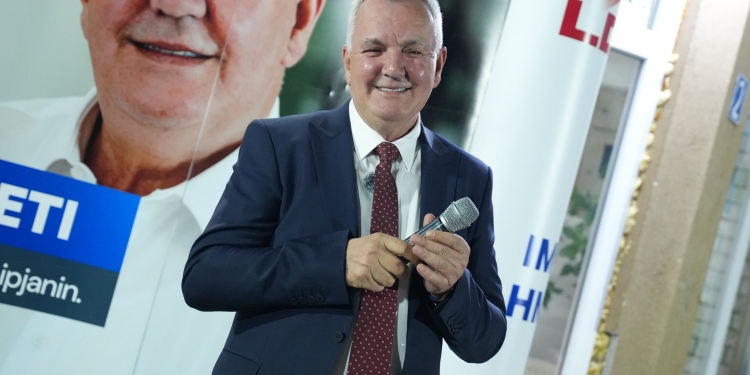 Ahmeti merr mbështetje në Qylagë: Besimi i qytetarëve është themeli i fitores sonë