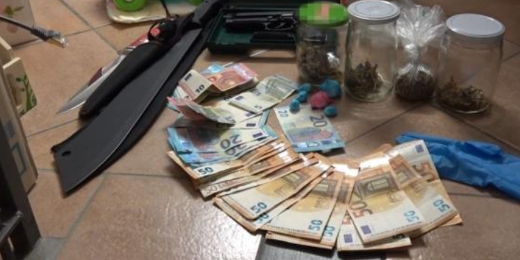 Aksion Antimafia në Itali e Shqipëri: Shkatërrohet grupi i narkotrafikantëve, i tradhtoi gjurma e gishtit