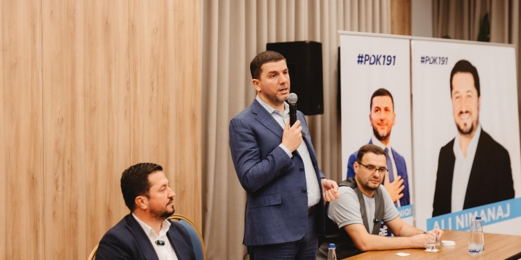 Krasniqi e mbështet Nimanaj në Istog: Njeriu i duhur për ta çuar përpara këtë komunë