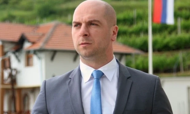 Sulmi ndaj gazetarëve në Leposaviq, sot seanca fillestare ndaj Simiqit