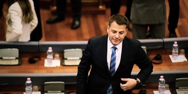 Zi në familjen e deputetit Armend Muja, vdes babai i tij