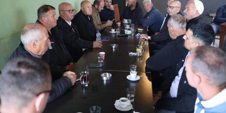 Smajl Latifi: Nga një kafe me qytetarët e Fortesës këtë mëngjes – faleminderit për pritjen e ngrohtë!