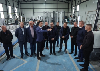 Arbër Ismajli vazhdon takimet me bizneset në Gjilan, merr mbështetje nga ta