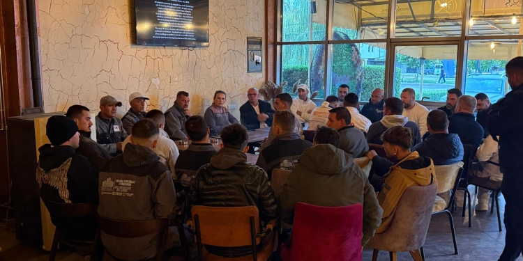 Smajl Latifi takon dhjetëra banorë të Malësisë së Vogël