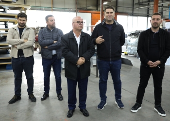 Smajl Latifi viziton kompaninë “Osa Termosistem”: Shembull i suksesit vendor dhe eksportit ndërkombëtar