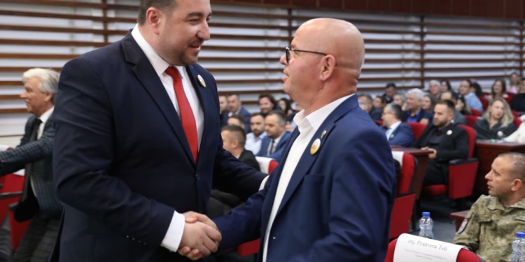 Smajl Latifi uron 15-vjetorin e Universitetit “Ukshin Hoti” në Prizren