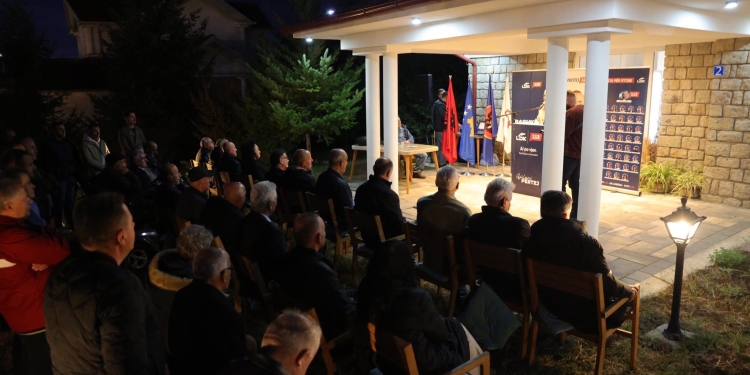 Arbër Ismajli thekson mbështetjen e familjes Elezi për Burim Elezin në Asamblenë Komunale