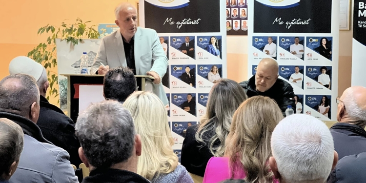 Bali Muharremaj pritet me entuziazëm në Budakovë – qytetarët e bashkuar për punë, zhvillim dhe drejtësi