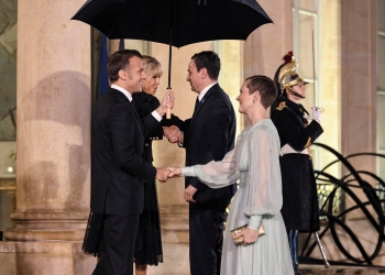 Albin Kurti mysafir i Presidentit francez Emmanuel Macron në Pallatin Élysée