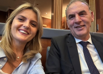 Krasniqi pas dështimit të Kurtit: Ata që e njollosën historinë e lavdishme, nuk kalojnë, Limaj dëshmoi politikë me dinjitet