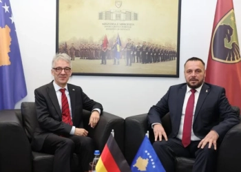 Maqedonci takohet me Ambasadorin e Gjermanisë, e informon për kapacitetet aktuale të FSK’së