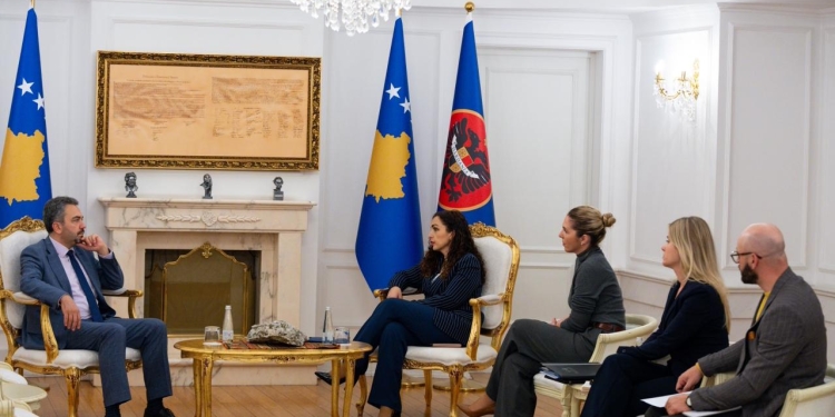 Osmani takohet me Radoniqin, flasin për përgatitjet e balotazhit