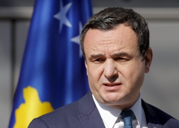 “Gjuetia” për deputetë të ish-opozitës, shpresa e fundit e Kurtit dhe VV-së