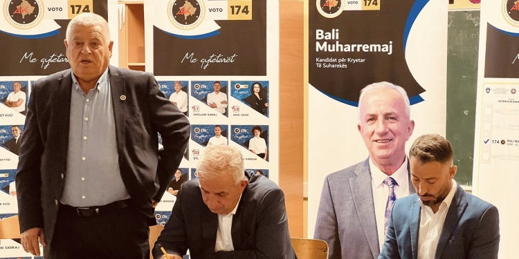 Bali Muharremaj: Dubrava shembull i punës dhe përkushtimit për Suharekën