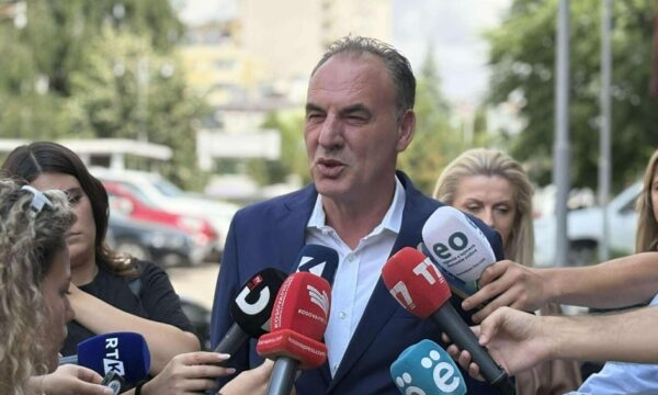 Limaj thotë se Basha duhet të japë dorëheqje: Hap i mirë reflektimi