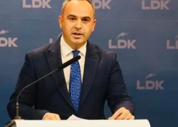Shkëmb Manaj: Hekuran Murati edhe sot po mashtron, ia ka bllokuar Prishtinës mbi 31 milionë euro