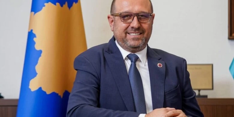 Dushi me reagim të ashpër: Qeveria po e bllokon Prishtinën në kundërshtim me Ligjin për Zgjedhjet