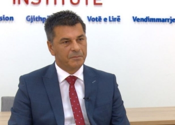 Kurti propozoi 19 ministra, Kryeziu: Për një vend të vogël si Kosova kjo është burokraci dhe keqpërdorim i pushtetit