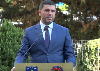 Krasniqi: U bë qartë se askush se ka shumicën, Presidentja duhet të vijë në këtë konkludim dhe të shpallen zgjedhjet