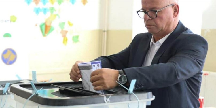 Edhe Smajl Latifi shfrytëzon të drejtën e votës
