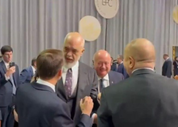Edi Rama ironizon me Donald Trumpin: Si nuk më urove për paqen me Azerbajxhanin?