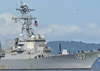 SHBA-ja vendos anijet luftarake për sulme të mundshme në Venezuelë