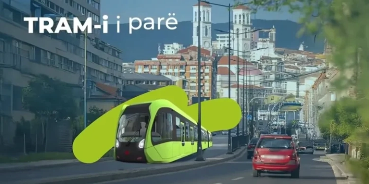 Përparim Rama: Trami elektrik është autobus më i gjatë, 32 metra për mbi 300 udhëtarë