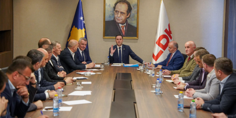 Miratimi i buxhetit dhe vendimet tjera të qeverisë në detyrë sot, LDK: Akt i paprecedent politik, përpjekje e dëshpëruar për blerje votash