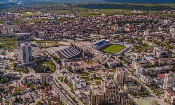 Rruga “Robert Doll” në Prishtinë do të jetë e mbyllur për qarkullim sonte nga ora 22:30 deri në 02:00