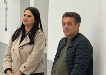 Edhe sekretari organizativ i VV’së Ali Rama shkon në QKN në Mitrovicë, atje rifilloi procesi i verifikimit