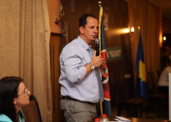 Meta i quan të paguximshëm ish-partiakët e tij në GUXO: Pse nuk e provoni pa u fshehur pas Kurtit