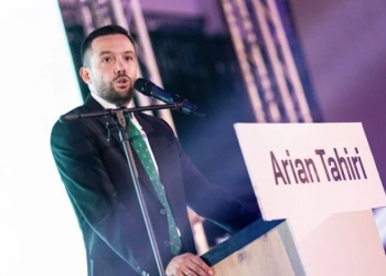 Arian Tahiri me mesazh falënderues: Urime Faton Pecit, respektoj vullnetin e popullit
