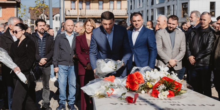 36 vjet nga rënia e Afrim Zhitisë dhe Fahri Fazliut, Krasniqi: Amaneti i tyre jeton në kujtesën dhe veprën tonë