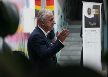 Bali Muharremaj pritet me entuziazëm në tubimin në Duhël