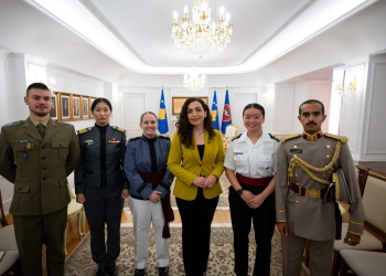 Kolonelë e oficerë nga 16 shtete vizitojnë vendin, Osmani: Shënon moment të rëndësishëm për Kosovën