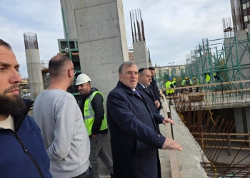 Tërnava mbikëqyr punimet për ndërtimin e Xhamisë Qendrore: Po ecin sipas planit
