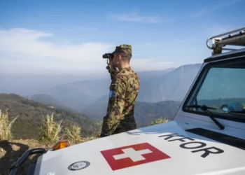 Zvicra: NATO dhe shtetet anëtare besojnë se KFOR duhet të jetë në Kosovë deri në normalizim të raporteve me Serbinë