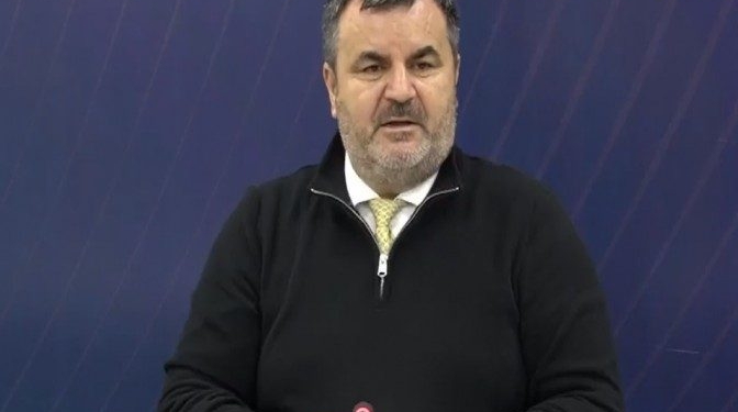 Qelaj: Nuk m’u lejua të marr shënime gjatë takimit me Thaçin dhe të tjerët në Hagë