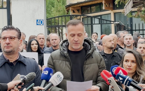Protestë për paga, çka po paralajmërojnë punëtorët e RTK-së?