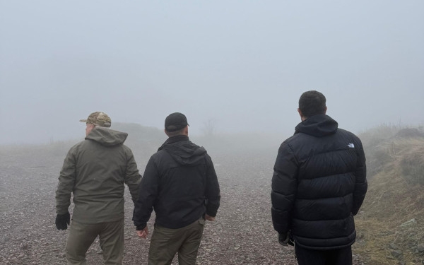 Sveçla inspekton pjesën e kufirit shtetëror ku dyshohet se u kidnapua Milan Vukashinoviq