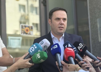Ndërprerja e transportit urban, Abdixhiku: Mesazhin e Prishtinës nuk e paskan të qartë, do e marrin me 28 dhjetor sërish