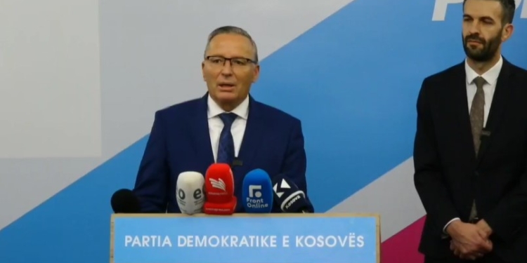 Bedri Hamza zyrtarizon koalicionin me Listën për Familje