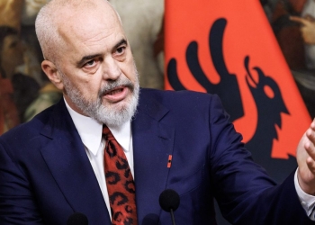Edi Rama: Adem Jashari lindi në Ditën e Flamurit dhe u bë vetë flamur i sakrificës, lirisë dhe krenarisë kombëtare