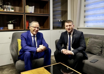 PDK-së i bashkohet profesori i UP-së, Gëzim Qerimi
