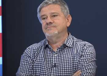 Ylber Hysa: Përzierja e Kurtit në zgjedhjet e Maqedonisë së Veriut po e dëmton Kosovën dhe pozicionin politik shqiptar në rajon